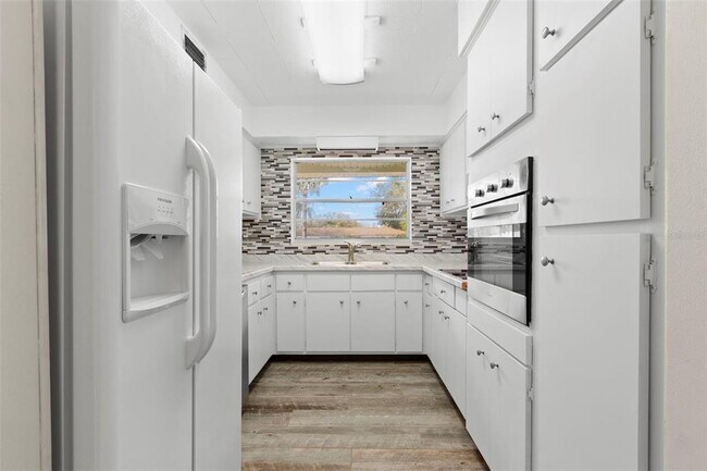 Building Photo - 809 S Duncan Ave