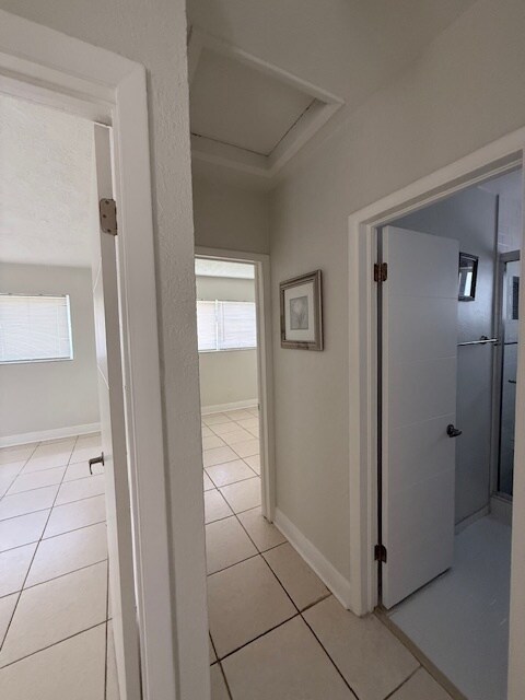 Building Photo - 13300 NE 10th Ave