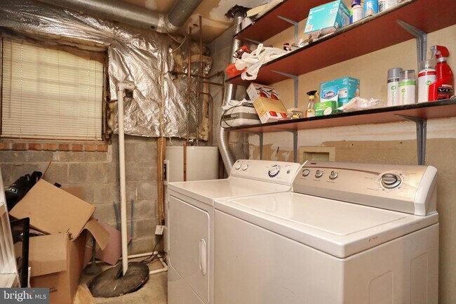 Building Photo - 5440 Barrister Pl