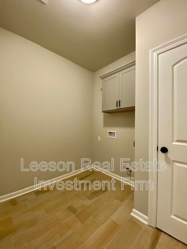 Building Photo - 421 Zinfandel Pl