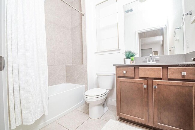 Building Photo - 7508 Wing Span Wy