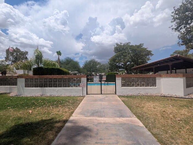 Building Photo - Green Valley Villa West Townhomes (55+ Com...