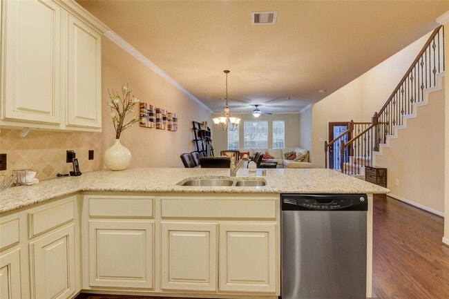 Building Photo - 22 Bettina Ln