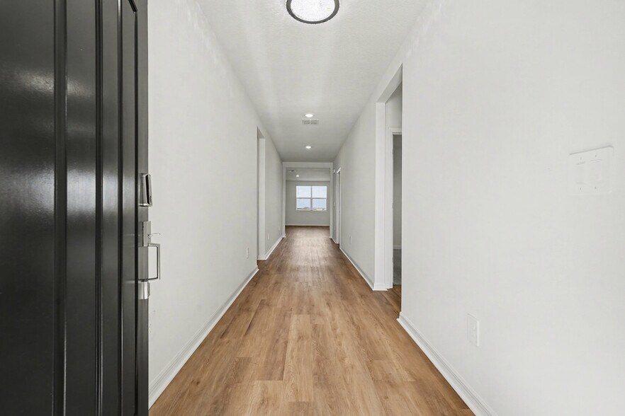 Building Photo - 31599 Wild Grape Ln