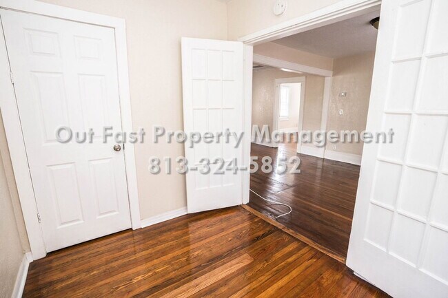Building Photo - 545 2nd St N