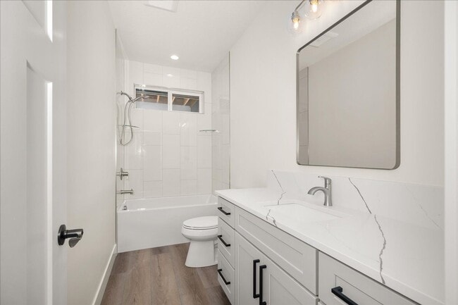 Building Photo - $3,800 - 4 Bed / 3 Bath Stunning Brand New...