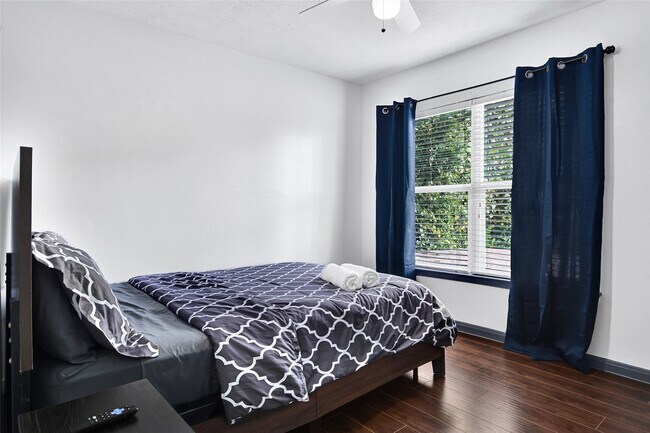 Building Photo - 2311 Chelsea Knoll Ln