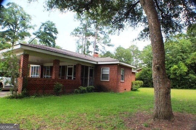 Building Photo - 106 Oakhurst St