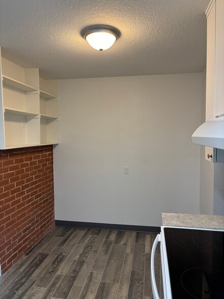 Building Photo - 3819 NE 82nd Ave