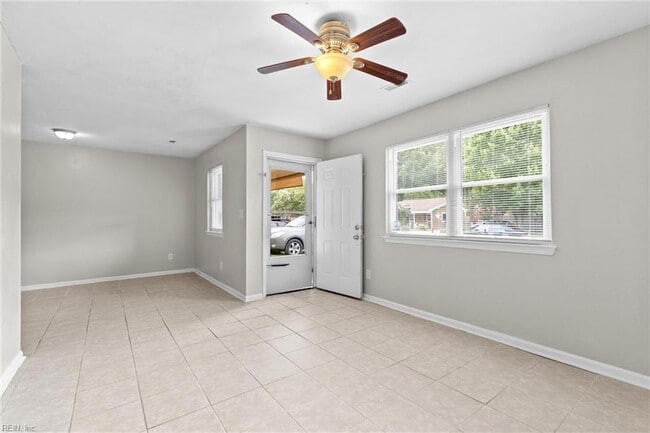 Building Photo - 6048 Brookwood Dr