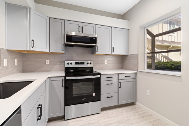 Building Photo - 5146 S Surprise Way
