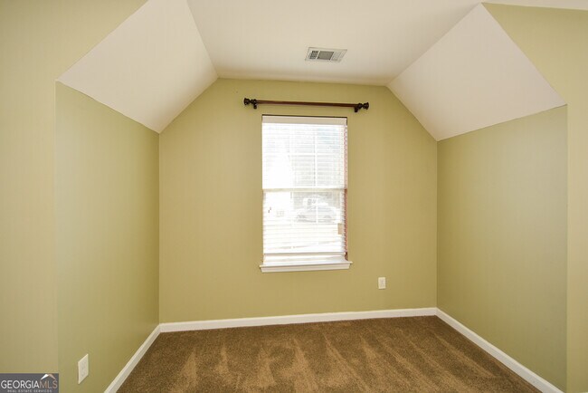 Building Photo - 137 Baywood Crossing