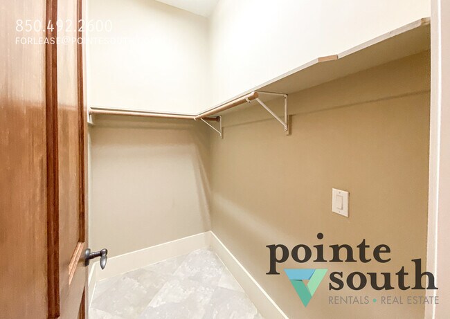 Building Photo - $500 OFF First Full Month's Rent!