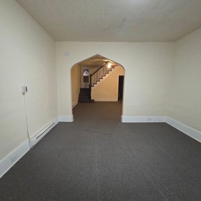 Building Photo - 33-35 Washington Street