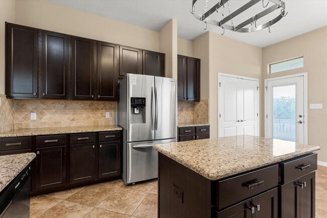 Building Photo - 105 Keo Keo Dr