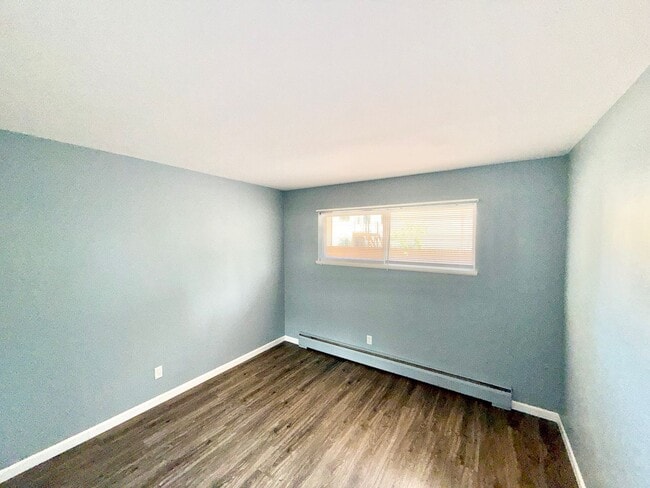 Building Photo - 423 Swope Ave