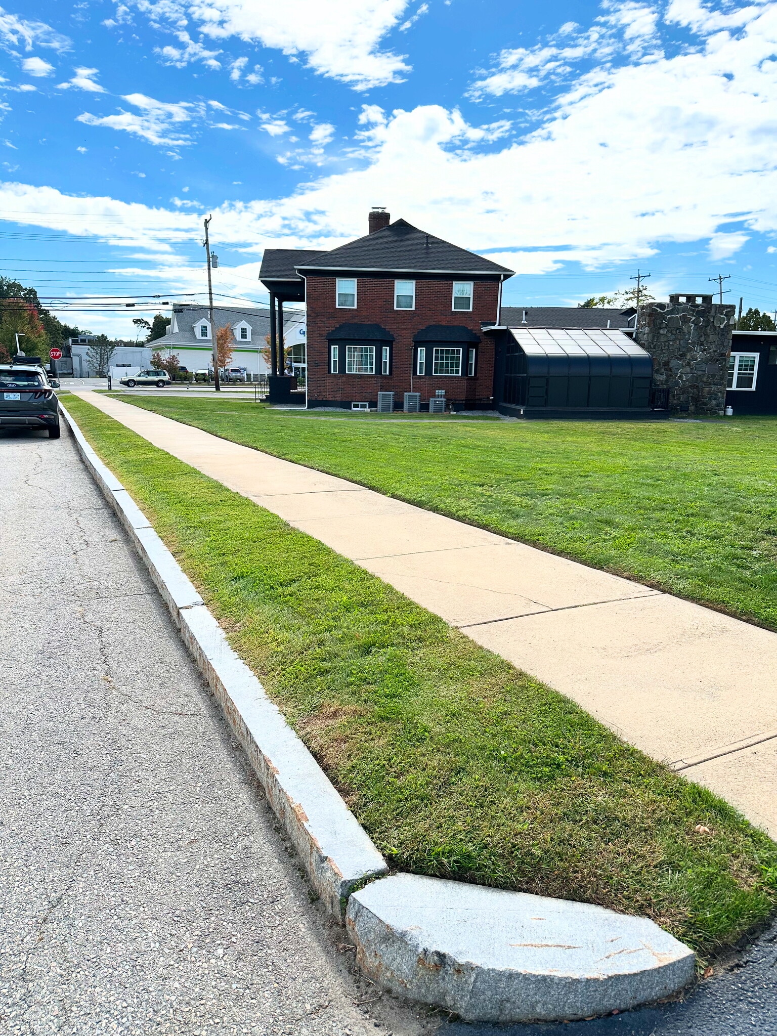 On street parking - 10 Wampanoag Trl