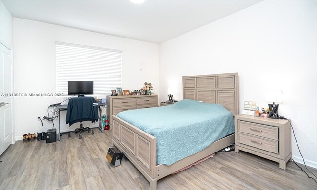 Building Photo - 2820 NW 180th St