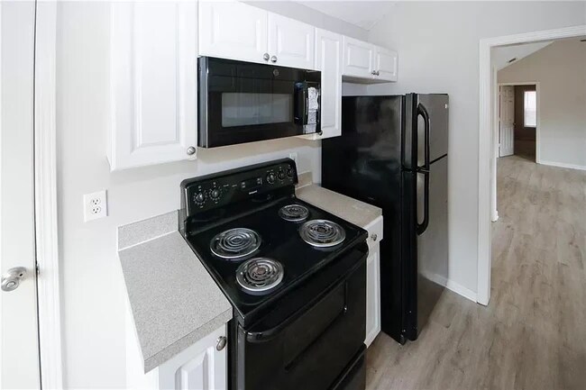 Building Photo - 361 Colley St