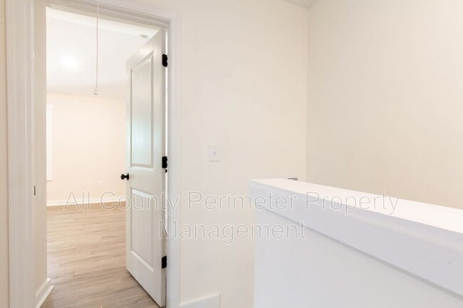 Building Photo - 243 Timber Creek Ln SW