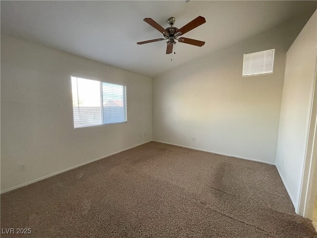 Building Photo - 6122 Cozy Creek St