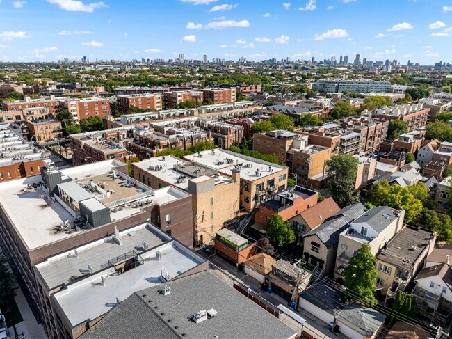 Building Photo - 1670 N Claremont Ave