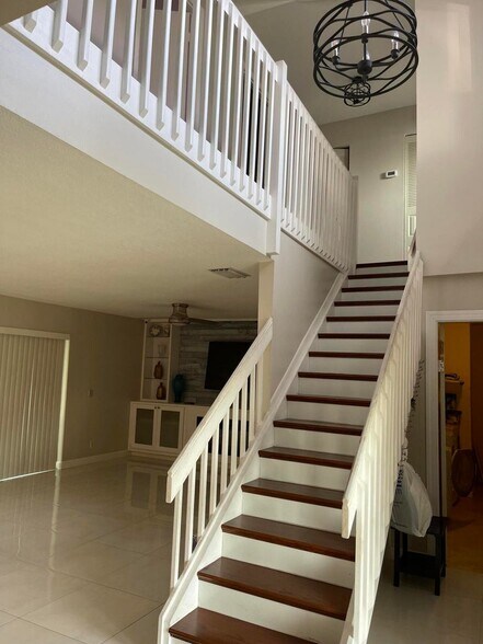Building Photo - 5941 Strawberry Lakes Cir