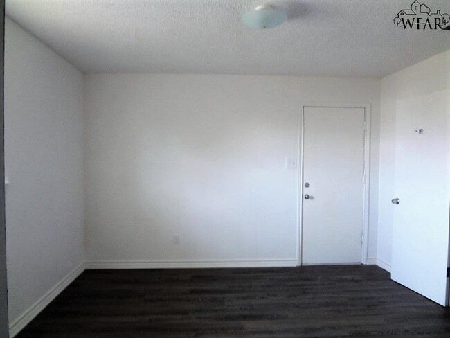 Building Photo - 4626 Cypress Ave