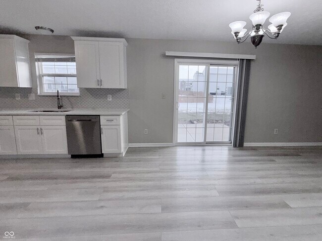 Building Photo - 12381 E 131st St