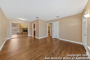 Building Photo - 615 Burwood Ln