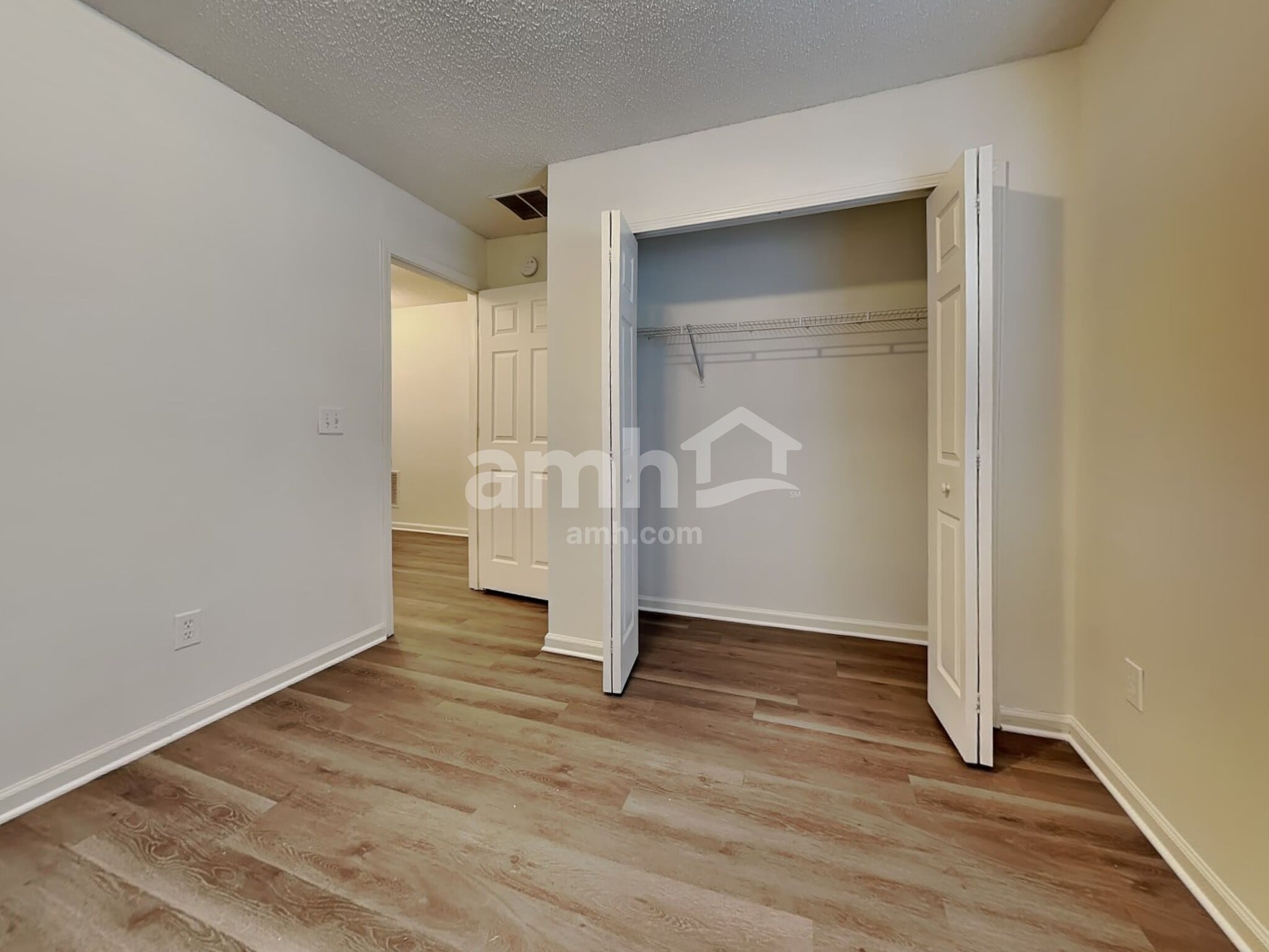 Building Photo - 8722 Star Leaf Rd N