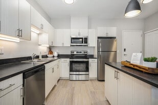 Building Photo - HoM Flats at Felch Street