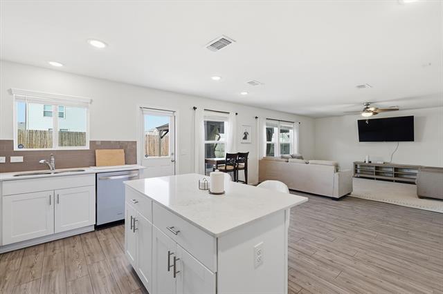 Building Photo - 16041 Pious Dr