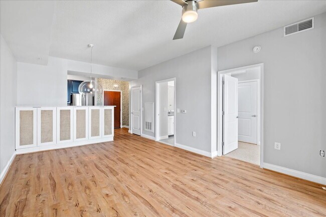 Building Photo - Stunning 9th-Floor Retreat at The Mercer