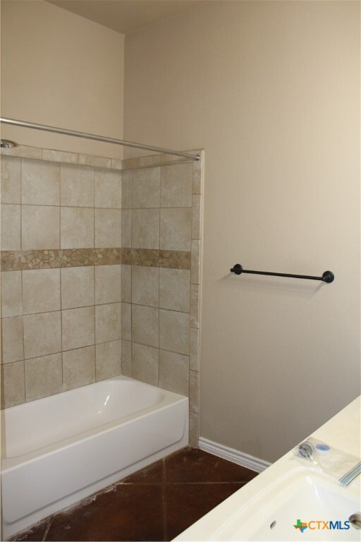 Building Photo - 621 Paseo del Plata Dr