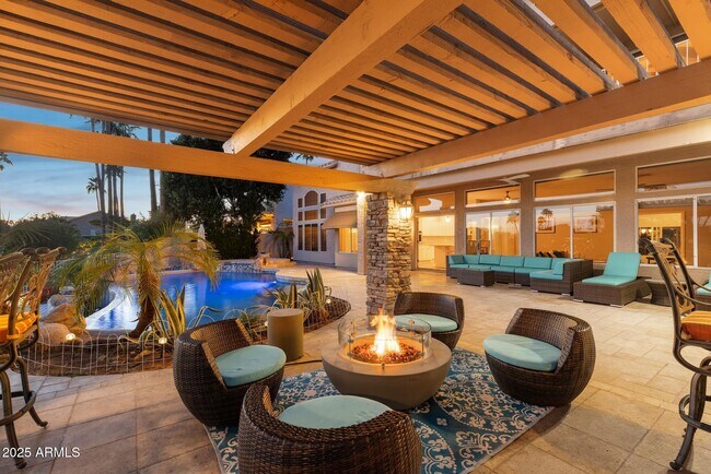 Building Photo - 1321 W Shellfish Dr