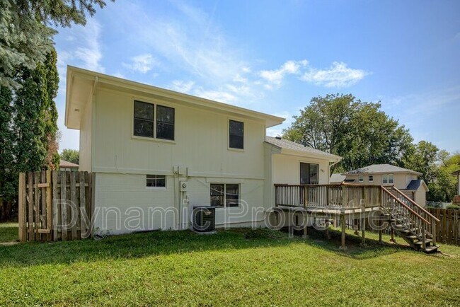 Building Photo - 15342 Sarpy Cir