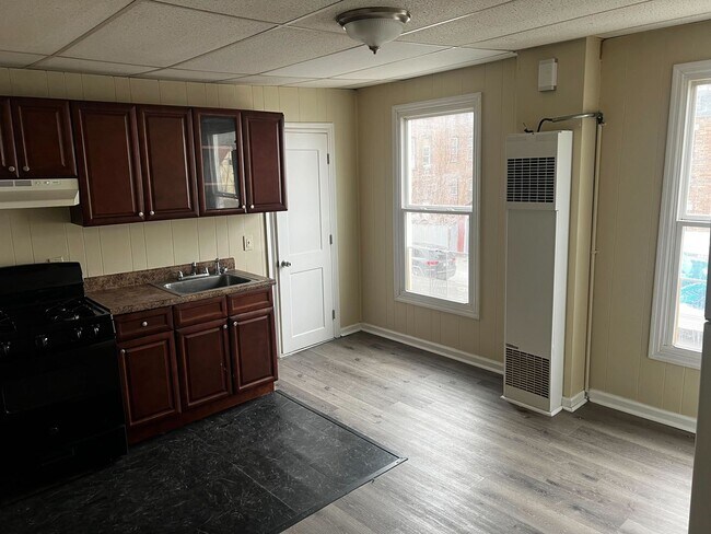 Building Photo - 14 101st St