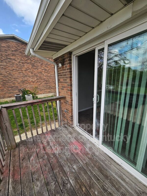 Building Photo - 301 Christy Allyn Ct