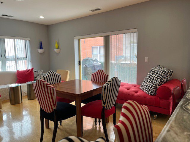 Building Photo - 1222 Chicago Ave