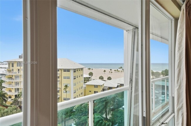 Building Photo - 2100 S Ocean Ln