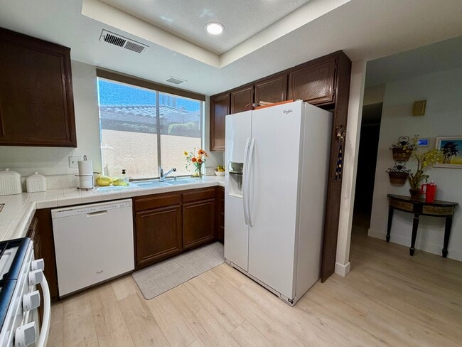 Building Photo - 231 Santa Barbara Cir