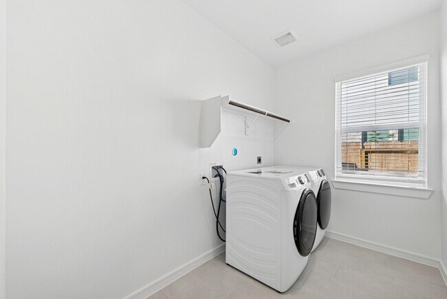 Building Photo - 2618 Clapbread Ln