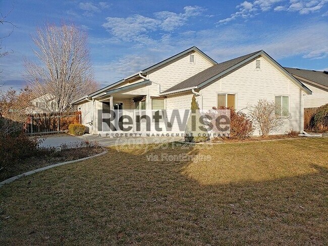 Building Photo - 12343 W Abram Dr