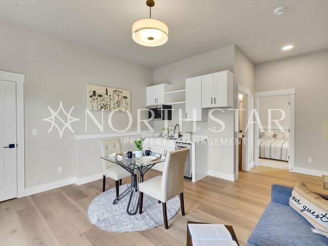 Building Photo - 8898-8898 Serenity Ter