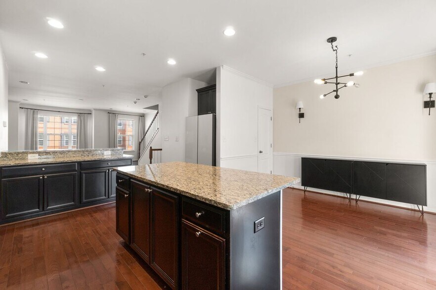 Building Photo - 8020 Ravenclaw Rd