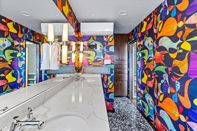 Building Photo - 1310 Harbor View Dr