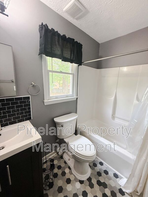 Building Photo - 3446 Sandystone Cir