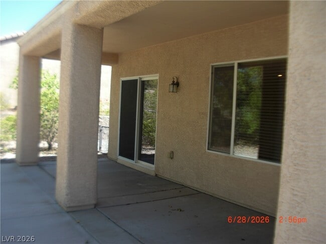 Building Photo - 2160 Burris Hill Dr