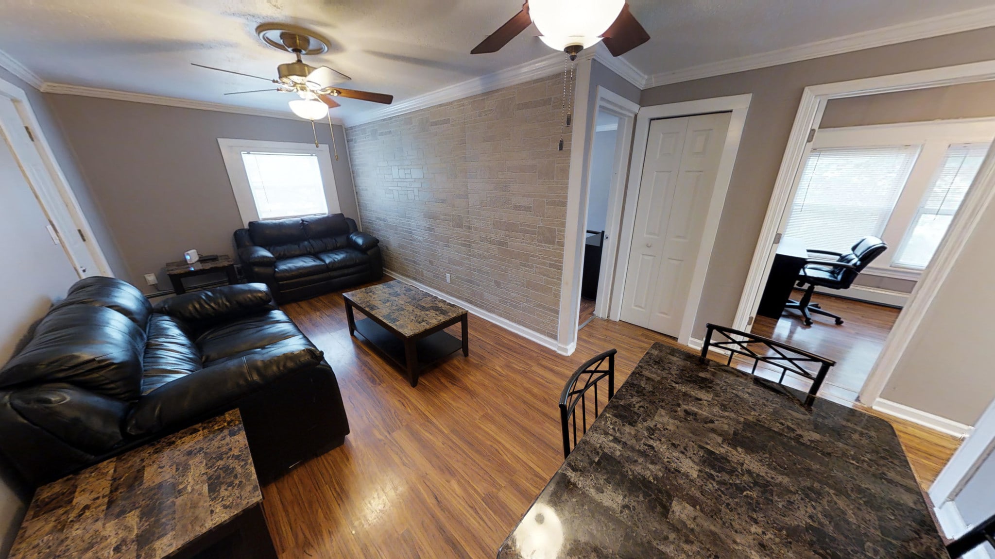 Building Photo - 105 Comstock Ave